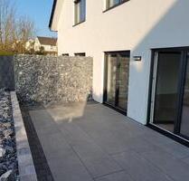 Schöne Doppelhaushälfte + Carport zu vermieten - Dörentrup