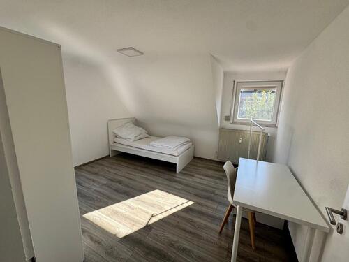 Foto - Gemütliche Dachgeschosswohnung in ruhiger Lage von Essingen