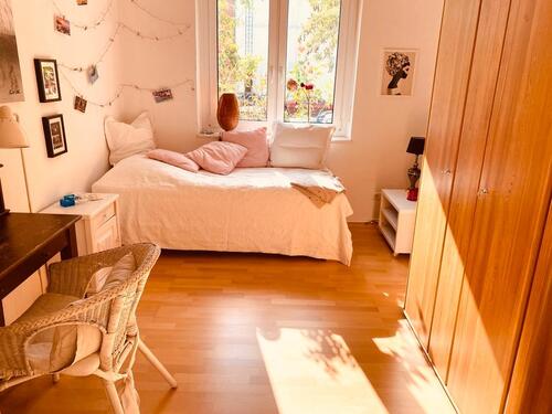 Foto - WG Zimmer möbliert ab 1.12 mit Reinigungshilfe