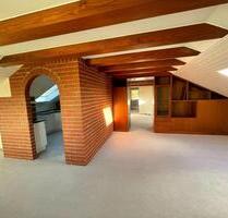 Helle Dachgeschosswohnung in Ochsenfurt