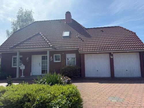 Foto - EINFAMILIENHAUS IN JEVER RUHIGE ZENTRALE LAGE MIT DOPPELGARAGE