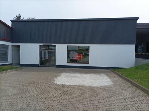 Foto - Büro-Ladenfläche zu vermieten - 1.312,00 EUR Kaltmiete, ca.  175,00 m²