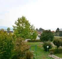 Ruhige & sonnige 3-Zi-Wohnung mit Teilseesicht in Allensbach mit