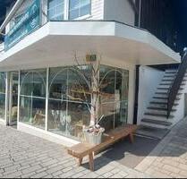Ladenlokal - 1.200,00 EUR Kaltmiete, ca.  100,00 m² in Sonthofen (PLZ: 87527)