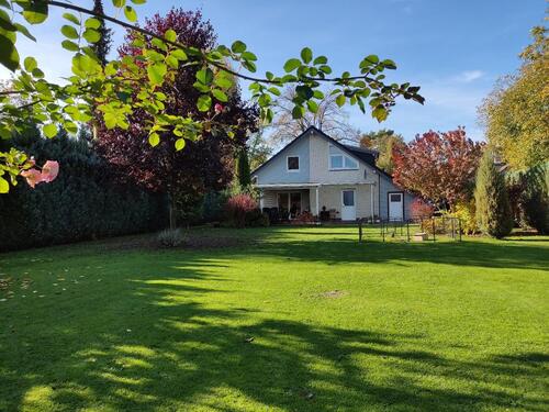 Foto - Provisionsfrei: einzigartiges Familien-Anwesen in Top-Lage