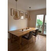 neu Sanierte 4 Zimmer Wohnung - 2.070,00&nbsp;EUR Kaltmiete, ca.&nbsp; 98,00&nbsp;m&sup2; in Stuttgart (PLZ: 70374) Bad Cannstatt