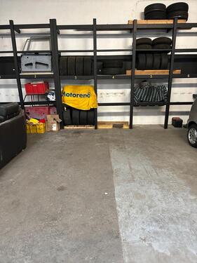 Foto - Hallenstellplatz - 200,00&nbsp;EUR Miete,