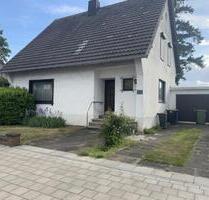 Freistehendes Einfamilienhaus mit riesigem Garten - Düren Distelrath