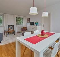 Möblierte gepflegte 2 Zi KDB Balkon 53m2 HH West RISSEN DG - Hamburg Altona