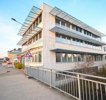 DIETZ! Büro-, Praxis oder sonstige Gewerberäume - zentrale Lage von Babenhausen! Fitnessstudio im EG