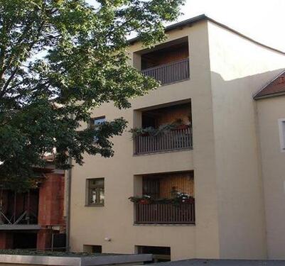 Foto - 2-Raum im Zentrum mit Loggia - 300,00 EUR Kaltmiete,