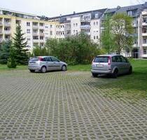 Preiswerter Außenstellplatz im Innenhof Nähe Zeißigwald sofort frei! - Chemnitz Hilbersdorf