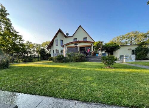 Foto - Traumhaftes Einfamilienhaus mit Pferdeparadies, Pool & Sauna