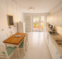 Große u. Helle 2-Zimmer Wohnung mit Balkon EBK in Kiel (Arkaden)