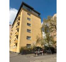 AKAZIENKIEZ! Charmante, sonnige, helle 2-Zimmerwohnung - Berlin Tempelhof-Schöneberg