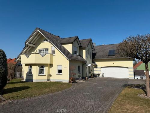 Foto - Top modernisiertes Haus mit 3 Einheiten 