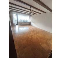 Helle 3-Zimmer-Erdgeschosswohnung mit Terrasse & kleinem Garten - Zellingen