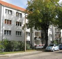 kautionsfrei - 3 Zimmerwohnung mit Balkon in ruhigem Wohngebiet - H.-Heine-Straße 51 - Naumburg (Saale)