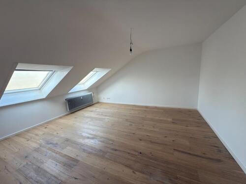 Foto - 3 Zimmer Dachgeschoßwohnung zur Miete in Mettmann