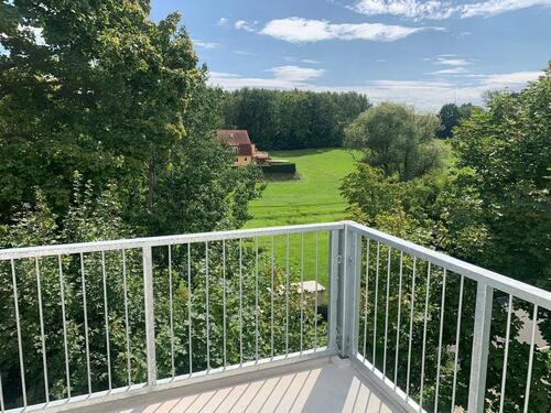 Foto - 3-Raum Wohnung mit großem Balkon und Blick ins Grüne