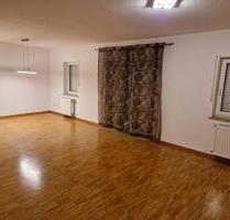 Schöne EG Wohnung in Schönenberg-Kübelberg