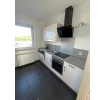 Zell am Main helle 3 Zimmer Wohnung mit Einbauküche und Balkon