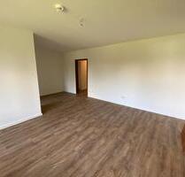 Helle 2-Zimmer Dachgeschosswohnung mit Balkon und EBK - Geesthacht