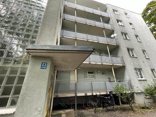 Foto - Sanierte 2-Zimmer-Wohnung mit Balkon und neuer Einbauküche