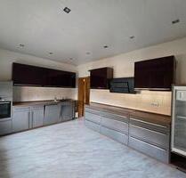 Schöne helle 3-Raum Wohnung Einbauküche, Tageslichtbad - Zwickau Neuplanitz