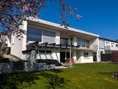 Foto - TOP Lage: Einfamilienhaus mit Einliegerwohnung
