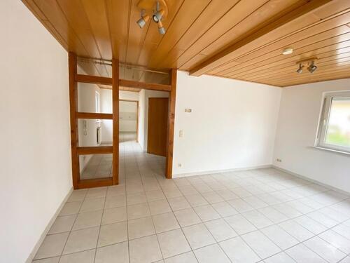 Foto - Provisionsfrei! Gepflegte 2-Zimmer-Wohnung im EG- in Neustadt !