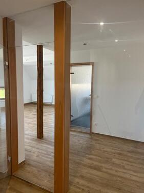 Foto - Erstbezug nach Sanierung - 675,00&nbsp;EUR Kaltmiete, ca.&nbsp; 73,50&nbsp;m&sup2;