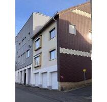 Schöne, frisch renovierte Stadtwohnung auf zwei separaten Etagen, mit Balkon in Siegen - Oberstadt