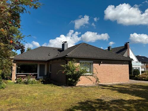 Foto - Provisionsfrei großzügiger 4-Zimmer-Bungalow in Melle Bruchmühlen