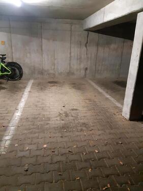 Foto - Tiefgarage Stellplatz - 65,00 EUR Miete,