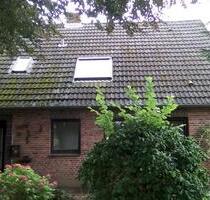 Idyllische Lage mit großem Garten und Kaminofen - Westensee