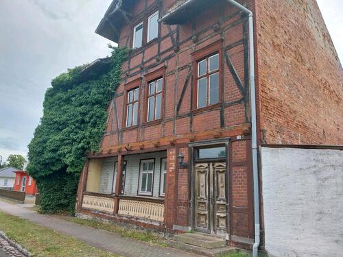Foto - 8 Zimmer Mehrfamilienhaus, Wohnhaus zum Kaufen in Genthin