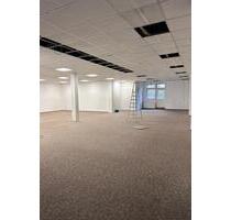 Büro Laden Praxis Grünfläche und Sitzgelegenheiten im Innenhof - Eisenach