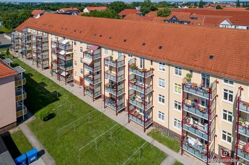 Foto - Erstbezug nach Sanierung - 500,00&nbsp;EUR Kaltmiete, ca.&nbsp; 64,00&nbsp;m&sup2;
