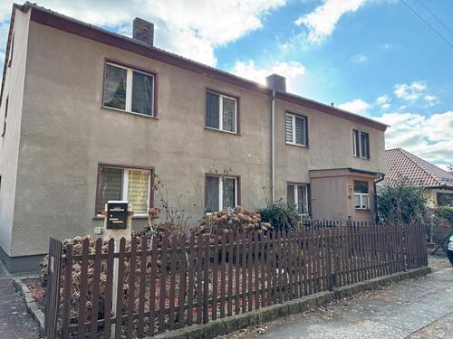 Foto - Mehrfamilienhaus mit großzügigem Grundstück- provisionsfrei