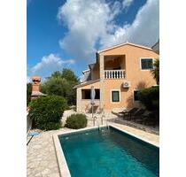Schönes Ferienhaus mit Pool und Meerblick nahe Porec - Frankfurt am Main Oberrad