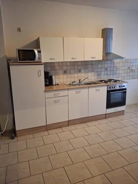 Foto - 2 Zimmer & Balkon & Tageslichtbad (Hugenottenstr. 1)