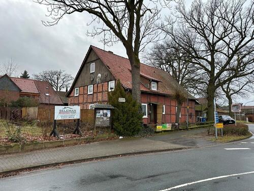Foto - 8 Zimmer Mehrfamilienhaus, Wohnhaus zum Kaufen in Leiferde