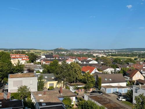 Foto - Helle, sanierte 3,5Zi-Whg mit Weitblick, EBK und TG in Ditzingen