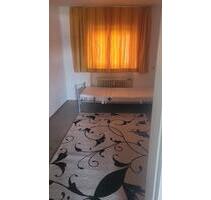 Zimmer zu vermieten - 350,00&nbsp;EUR Kaltmiete, ca.&nbsp; 30,00&nbsp;m&sup2; in Achern (PLZ: 77855)