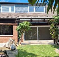 Haus mit vielen Möglichkeiten und großem Potenzial - Leverkusen Bergisch Neukirchen