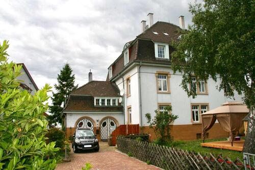 Foto - Etagenwohnung mit 5 Zimmern **Kernsaniert**