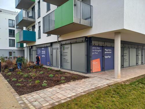 Foto - Neue Einzelhandelsfläche (Cafe Bäckerei, Eiscafe) in Bad WINDSHEIM