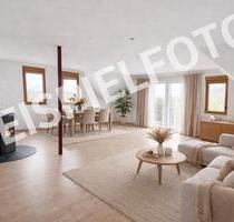 4 Zimmer, Dachgeschosswohnung, frisch renoviert. - Drei Gleichen