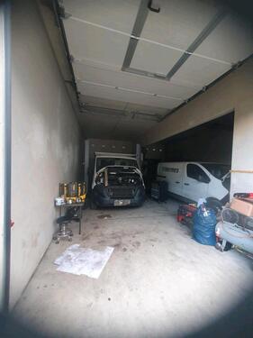 Foto - Halle , KFZ Werkstatt - 1.000,00&nbsp;EUR Kaltmiete,